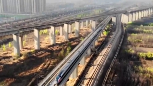 全國鐵路今起調圖 客車(chē)&ldquo;一日一圖&rdquo;