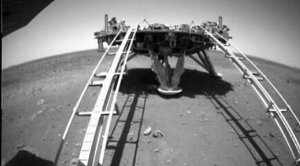 &ldquo;天問(wèn)一號&rdquo;環(huán)繞器進(jìn)入遙感使命軌道 開(kāi)展火星全球探測